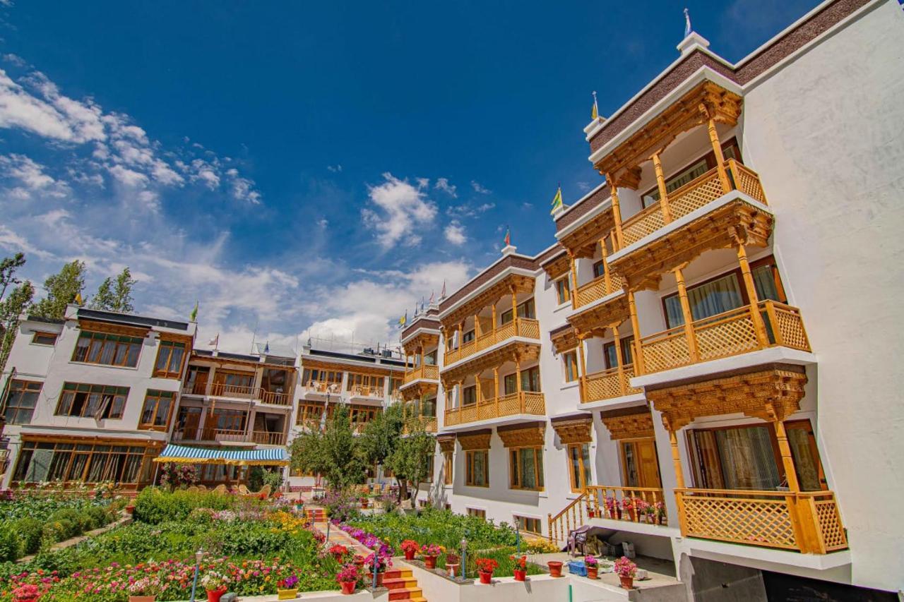 Hotel Jigmet, Leh Exterior photo